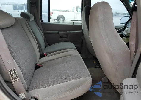 1999 Ford Explorer z USA, uszkodzony, nr VIN 1FMZU34X4XUC07140